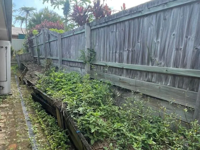 colorbond fence and retaining walls