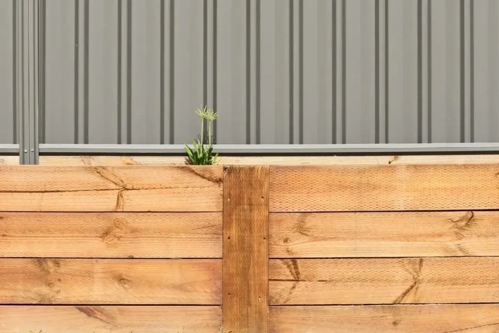 Timber sleeper retaining walls